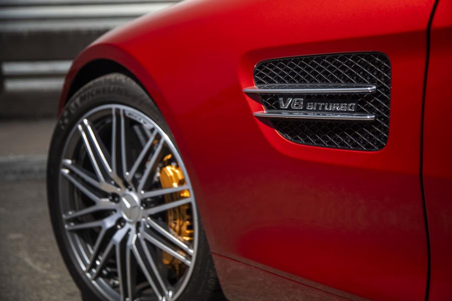 Детали экстерьера Mercedes-AMG GT C (C190) 2019 года  (NA) (фото 31 из 45)